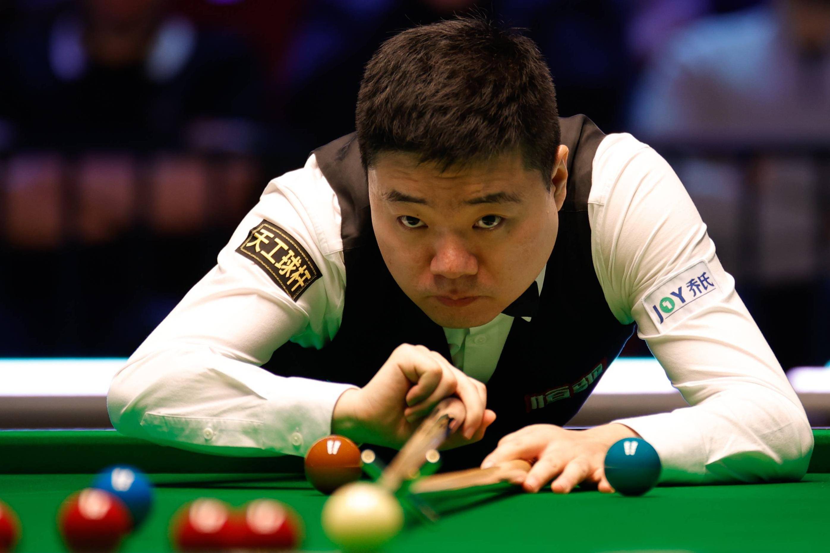 外线球员在 外线球员在