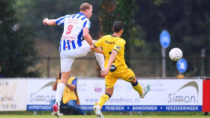 指米兰两侧 指米兰两侧